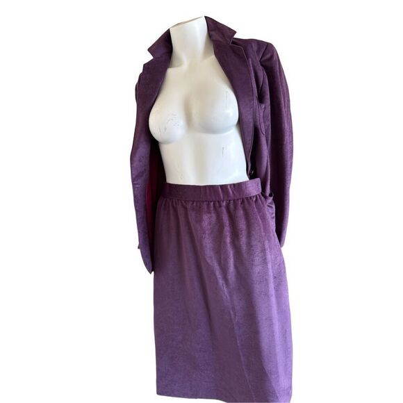 Vintage women’s 3 pc set blazer skirt pants Small deep purple velvet suede glam - Picture 2 of 7